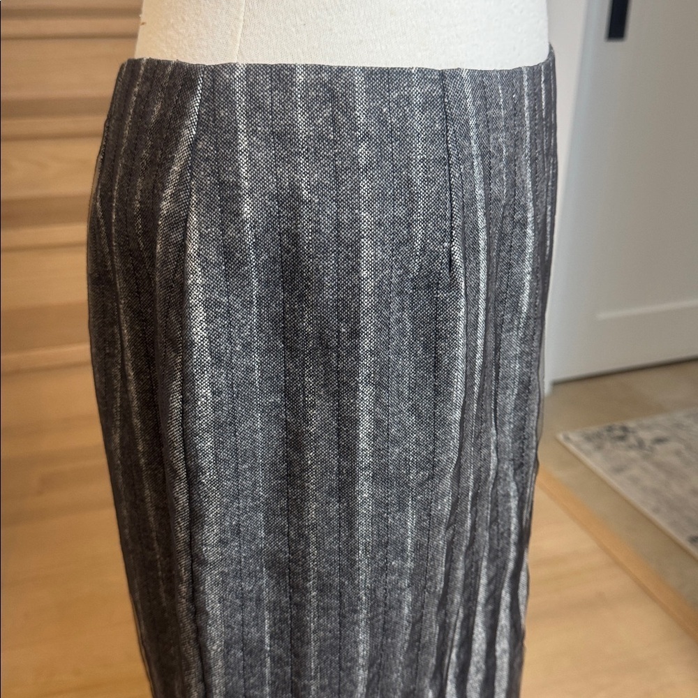 NWOT Joeffer Caoc Grey Pinstripe Pencil Skirt – Size 10 – Wool Blend - Picture 2 of 6